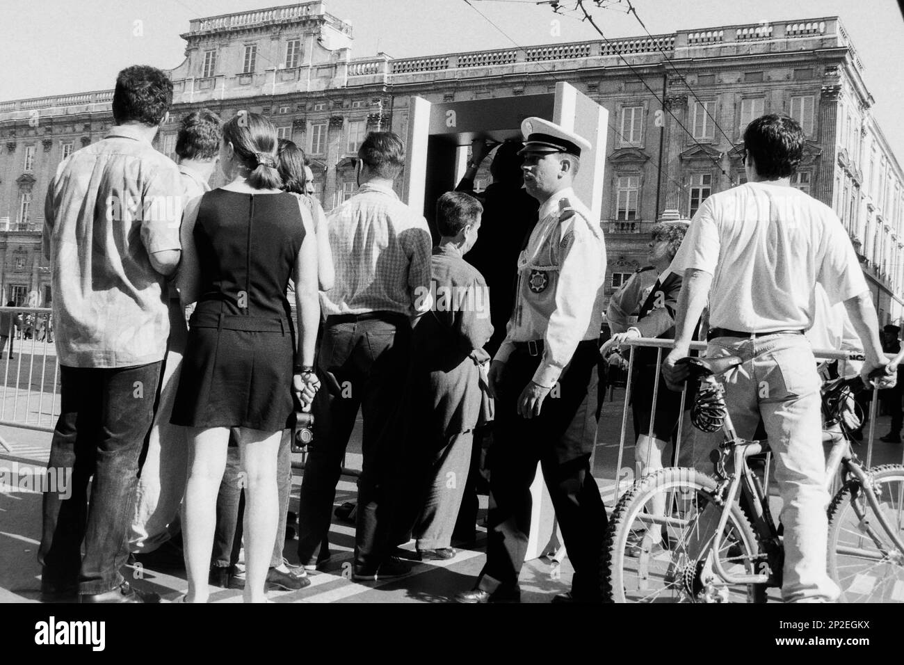 Archives 90ies G7 summit, Preparing the arrival of the Heads of States