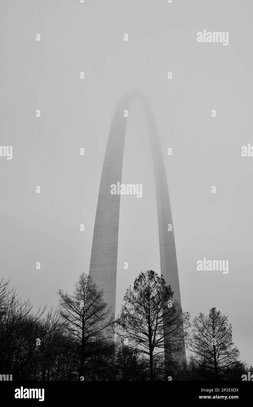 A vertical greyscale shot of the famous Gateway Arch Stock Photo Alamy