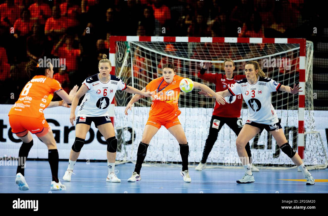 EINDHOVEN - Merel Freriks (r) and Lois Abbingh (l) in action during the Golden League handball match Netherlands against Norway. ANP IRIS VANDEN BROEK Stock Photo