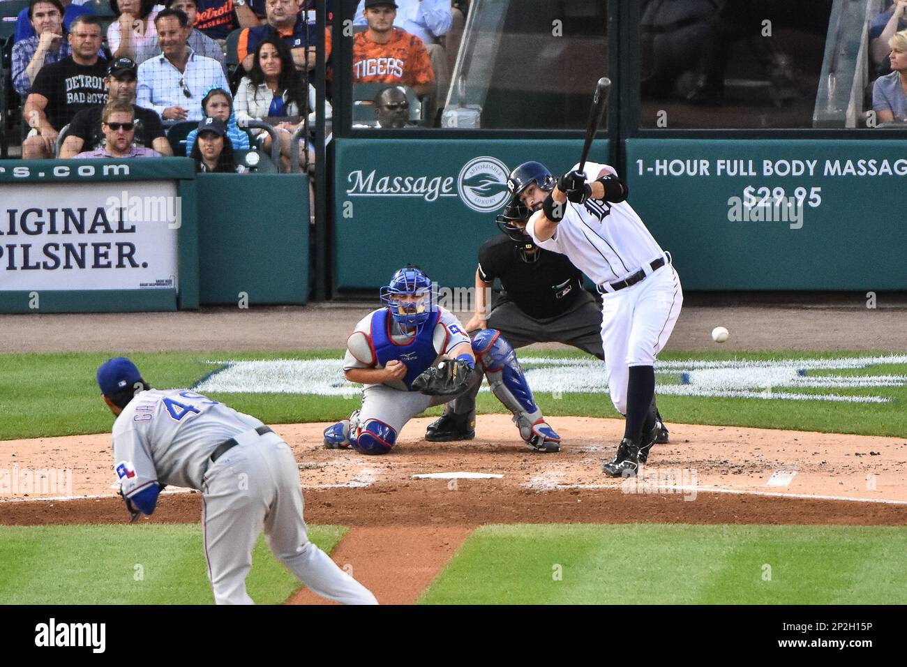 Detroit, Michigan, USA. 13th May, 2015. Detroit Tigers mascot Paws during  MLB game action between the Minnesota Twins and the Detroit Tigers at  Comerica Park in Detroit, Michigan. The Twins defeated the