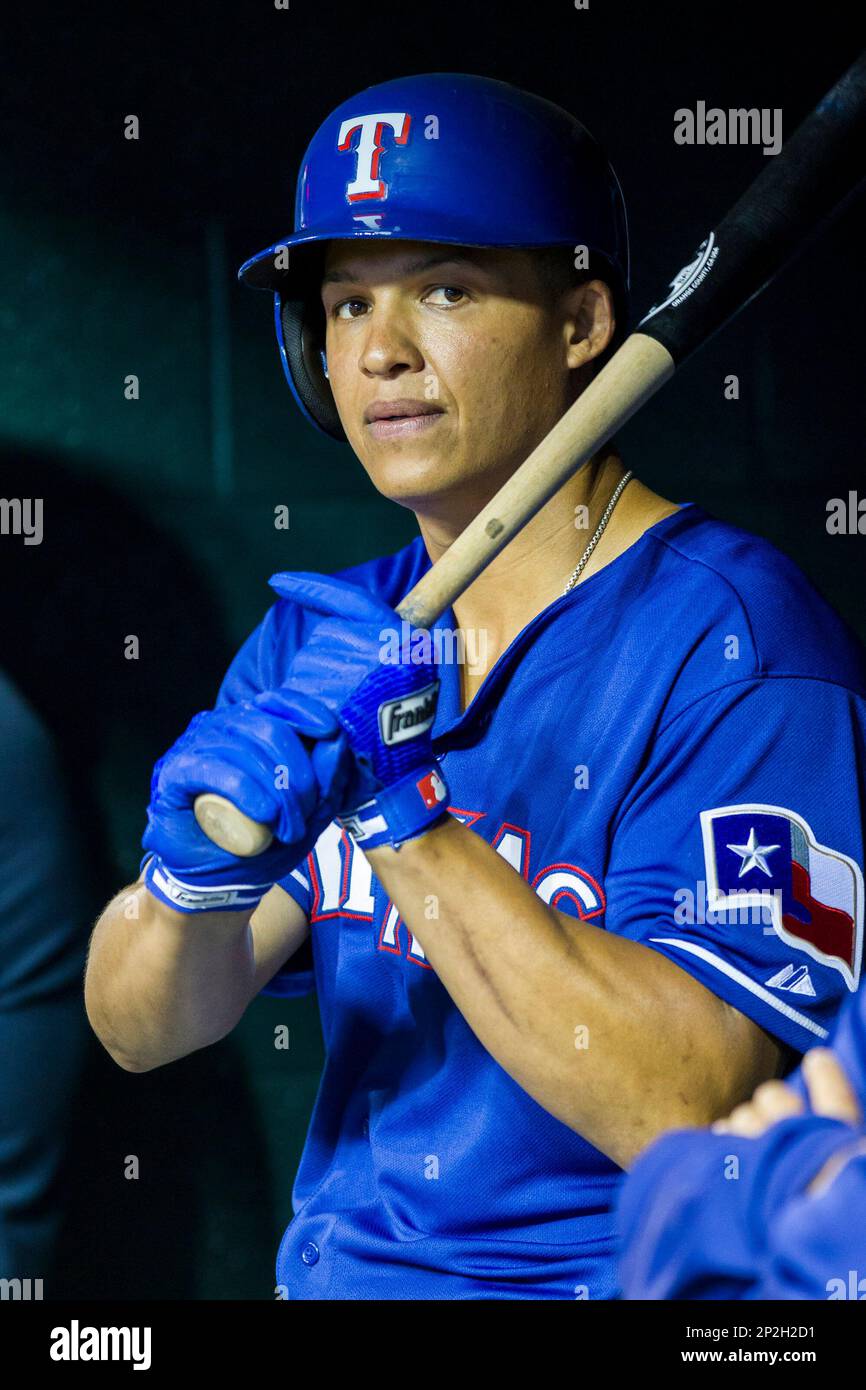 20 AUGUST 2015: Texas Rangers left fielder Will Venable (30) is seen in ...