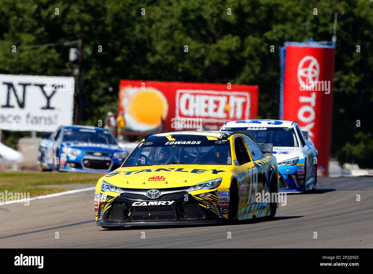 Carl Edwards, Stanley Toyota Camry during the NASCAR Cheez-it 355 auto ...