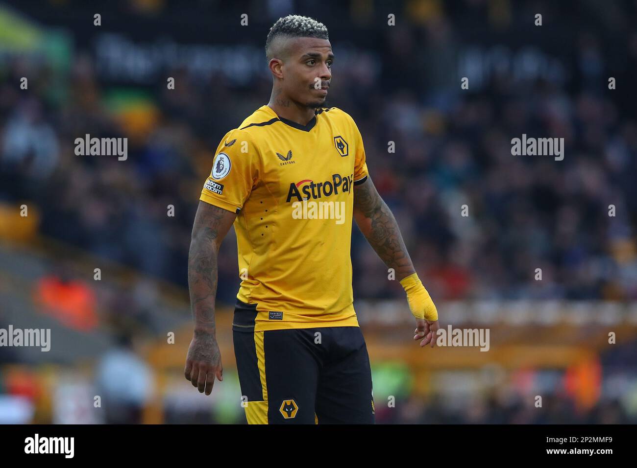 Mario Lemina #5 of Wolverhampton Wanderers during the Premier League match Wolverhampton Wanderers vs Tottenham Hotspur at Molineux, Wolverhampton, United Kingdom, 4th March 2023  (Photo by Gareth Evans/News Images) Stock Photo