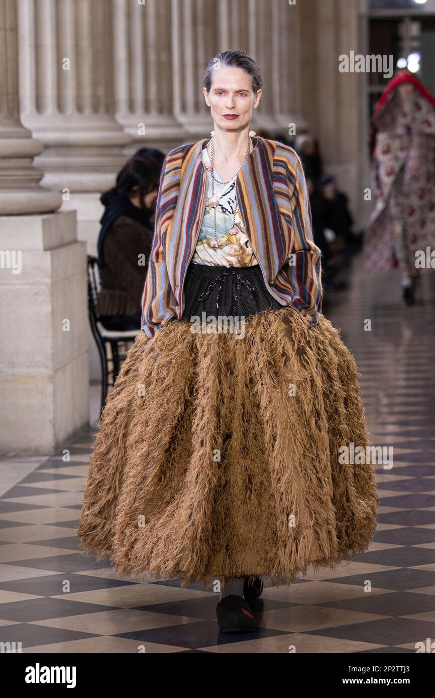 A model wears a creation as part of the Vivienne Westwood Fall/Winter  2023-2024 ready-to-wear collection presented Saturday, March 4, 2023 in  Paris. (Vianney Le Caer/Invision/AP Stock Photo - Alamy