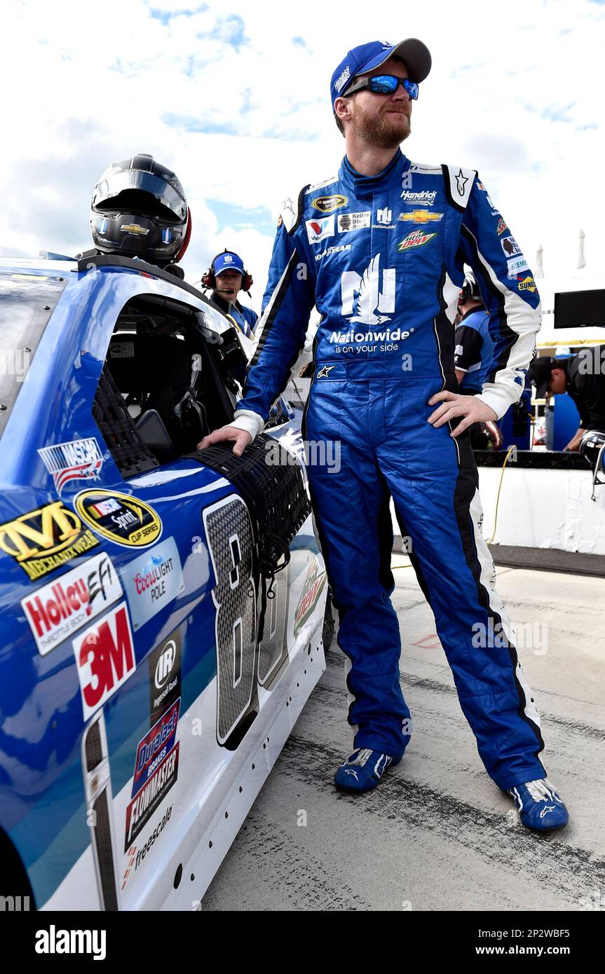 Dale Earnhardt Jr During Qualifying For The Nascar Sprint Cup Series Race Axalta 400 At Pocono