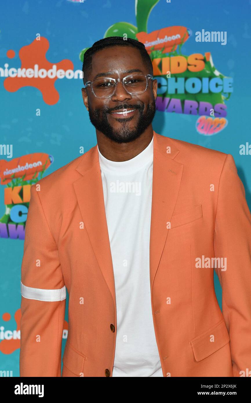 Nate Burleson attends the 2023 Nickelodeon Kids' Choice Awards at