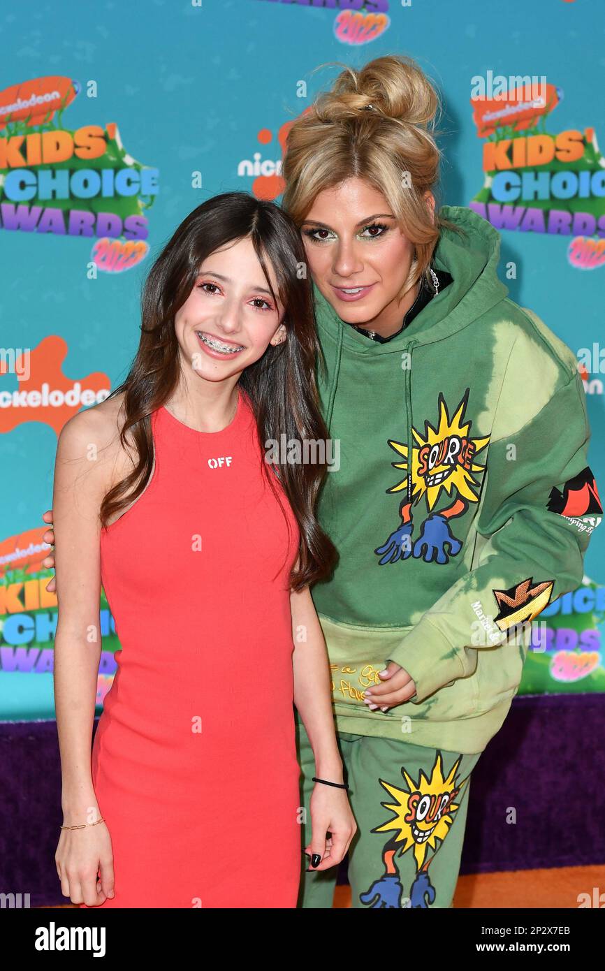 Los Angeles, USA. 04th Mar, 2023. Chelsea Lascher and Jax attend the 2023 Nickelodeon Kids Los Angeles, USA. 04th Mar, 2023. Chelsea Lascher and Jax attend the 2023 Nickelodeon Kids