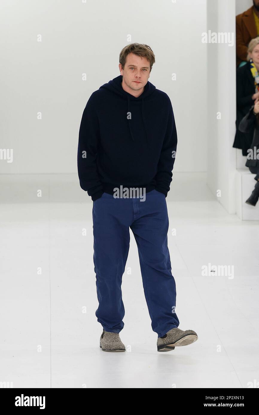 Designer Jonathan Anderson walks on the runway at the Loewe fashion show  during Fall/Winter 2022 Collections Fashion Show at Paris Fashion Week in  Paris, France on March 4 2022. (Photo by Jonas