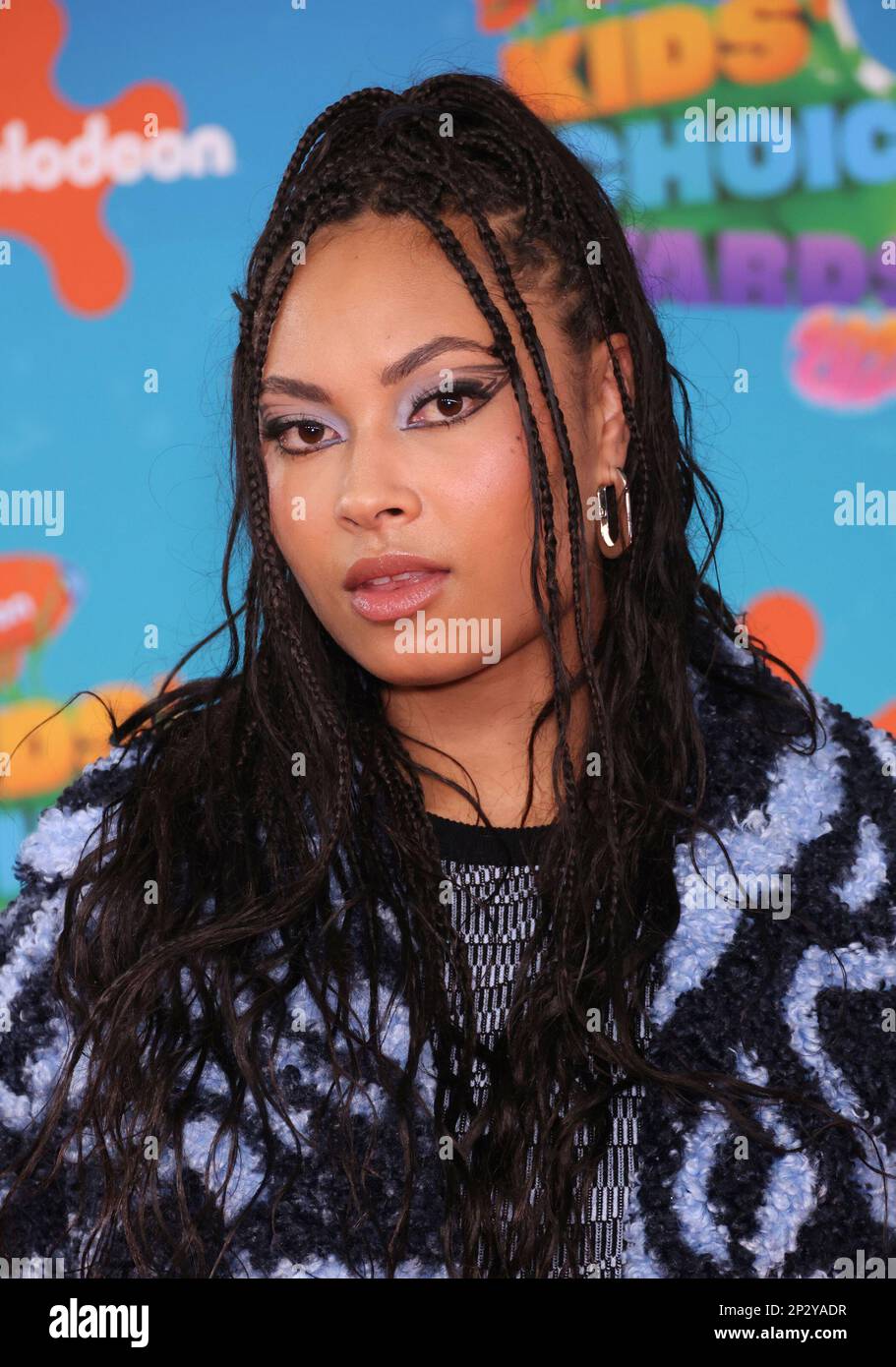 Rainbow Wedell arrives at the Nickelodeon Kids' Choice Awards on
