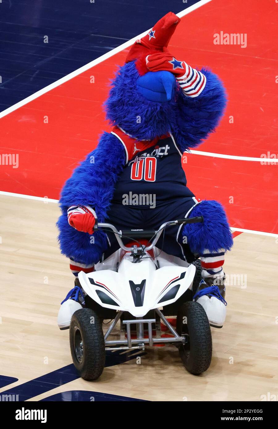 Washington, USA. 04th Mar, 2023. WASHINGTON, DC - MARCH 04: Washington Wizards mascot G-Wiz during a break in the play during a NBA game between the Washington Wizards and the Toronto Raptors, on March 04, 2023, at Capital One Arena, in Washington, DC. (Photo by Tony Quinn/SipaUSA) Credit: Sipa USA/Alamy Live News Stock Photo