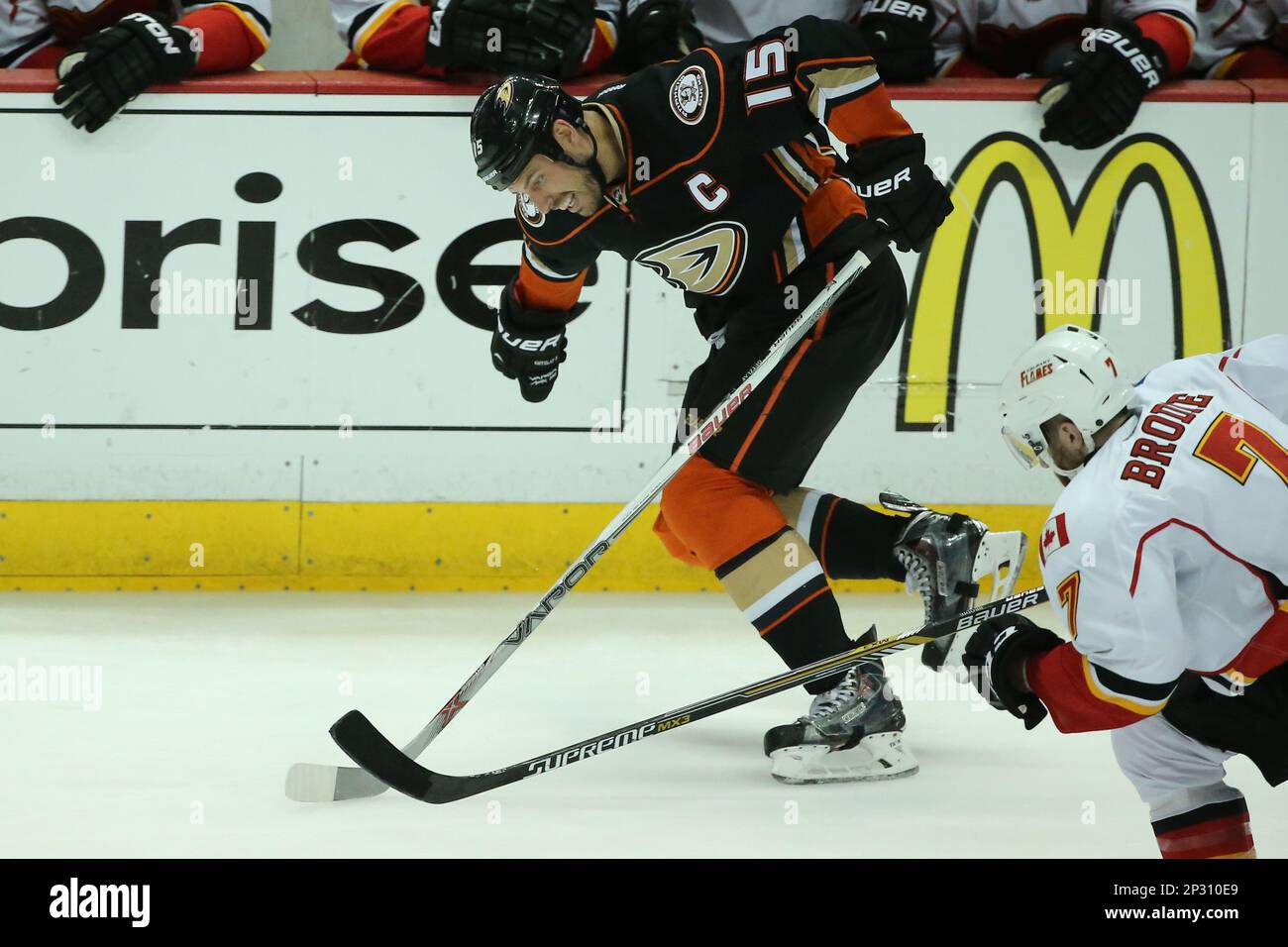 Ryan Getzlaf #15 of the Anaheim Ducks celebrates his first period