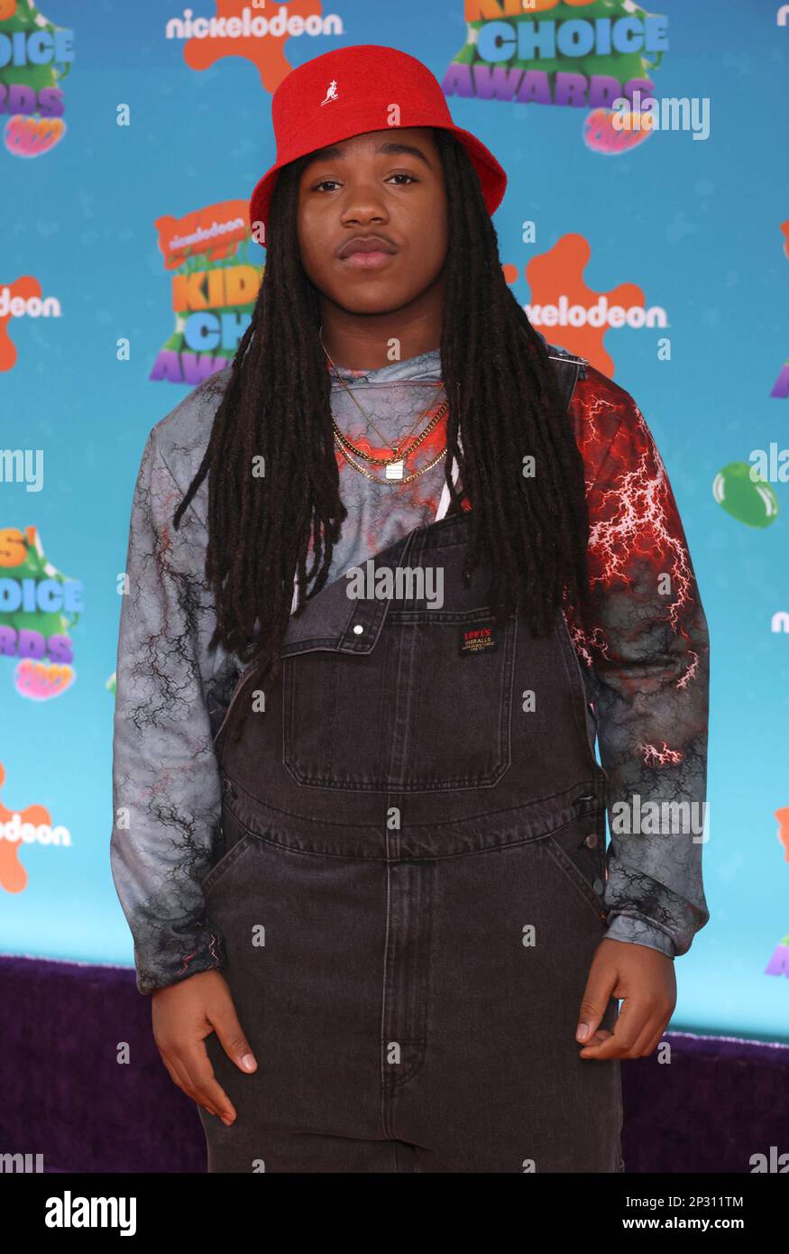 Terrence Little Gardenhigh arrives at the Nickelodeon Kids' Choice