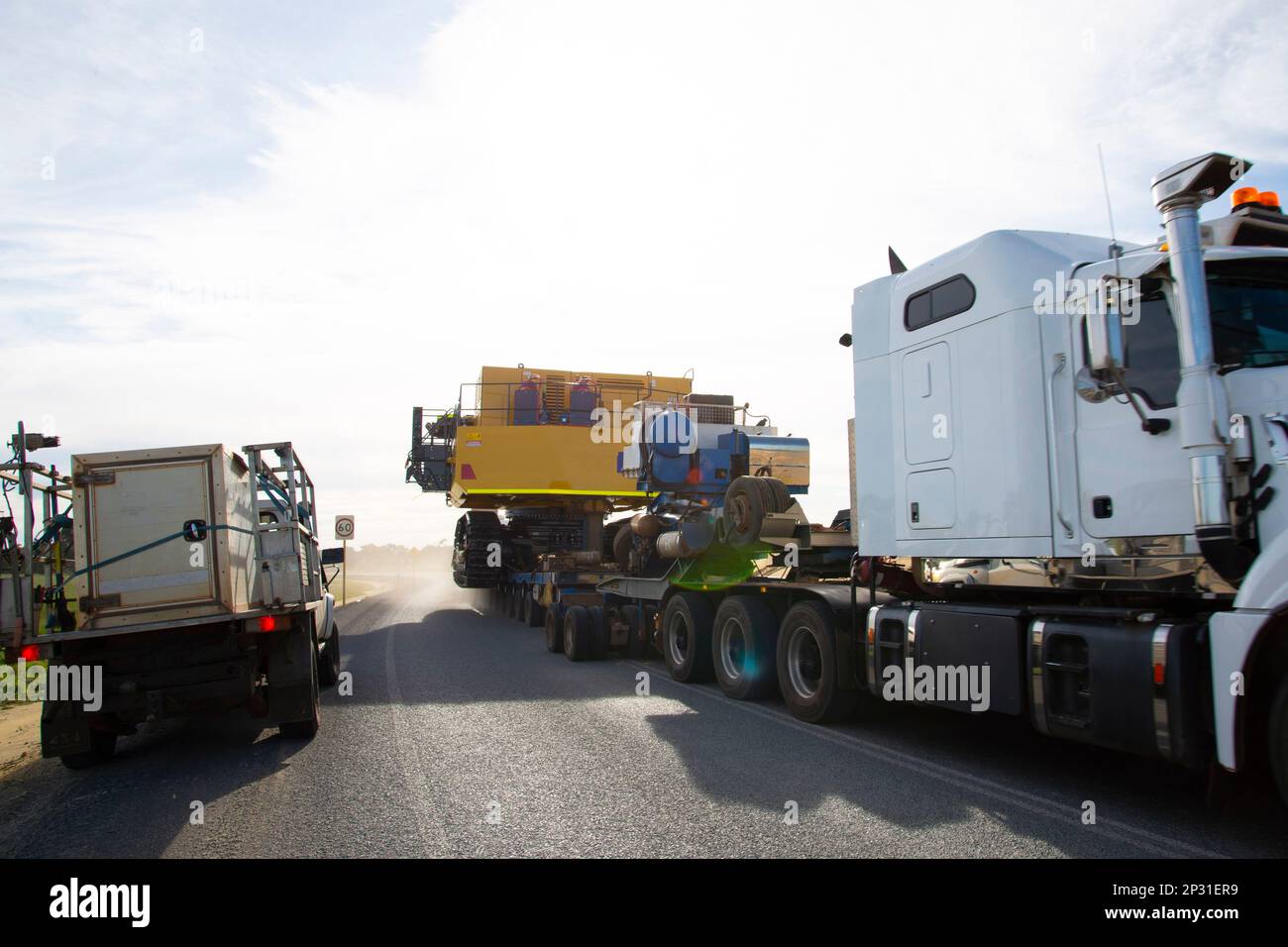 Oversize load semi truck hi-res stock photography and images - Alamy