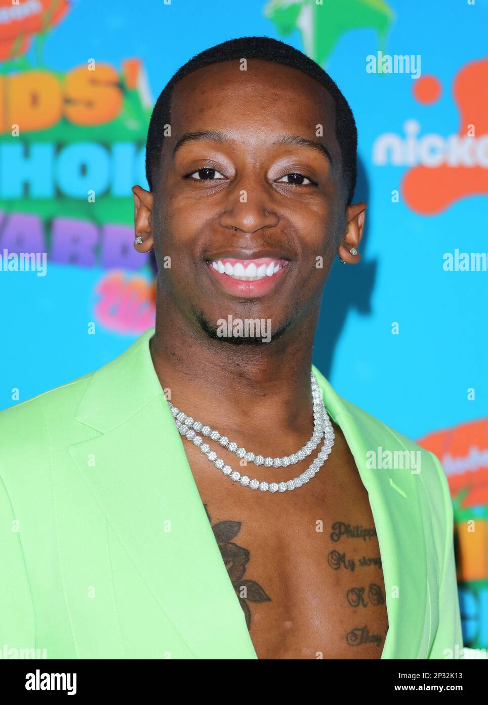 Markell Washington arrives at The 2023 Nickelodeon Kids Choice Awards