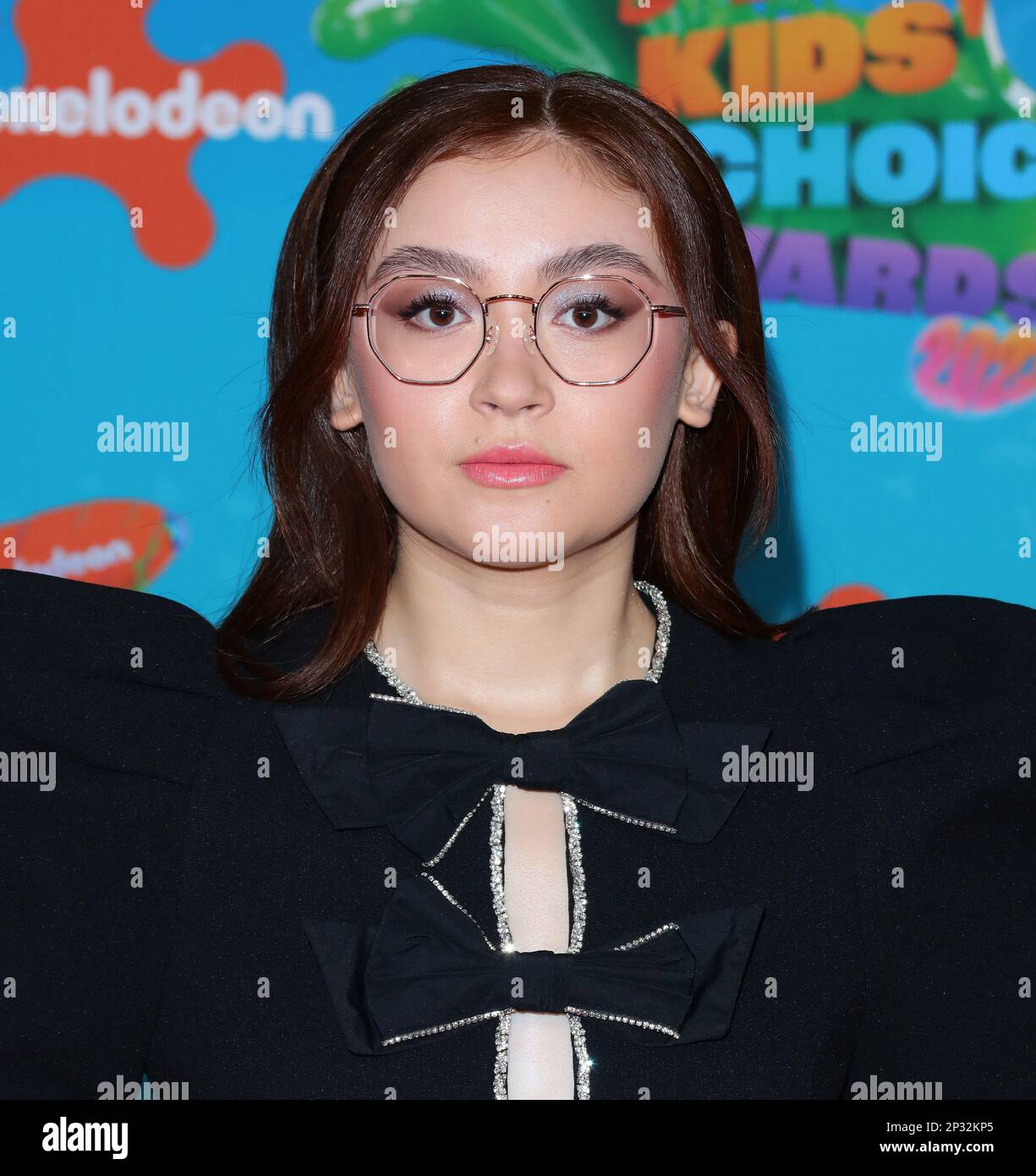 Anna Cathcart arrives at The 2023 Nickelodeon Kids Choice Awards held