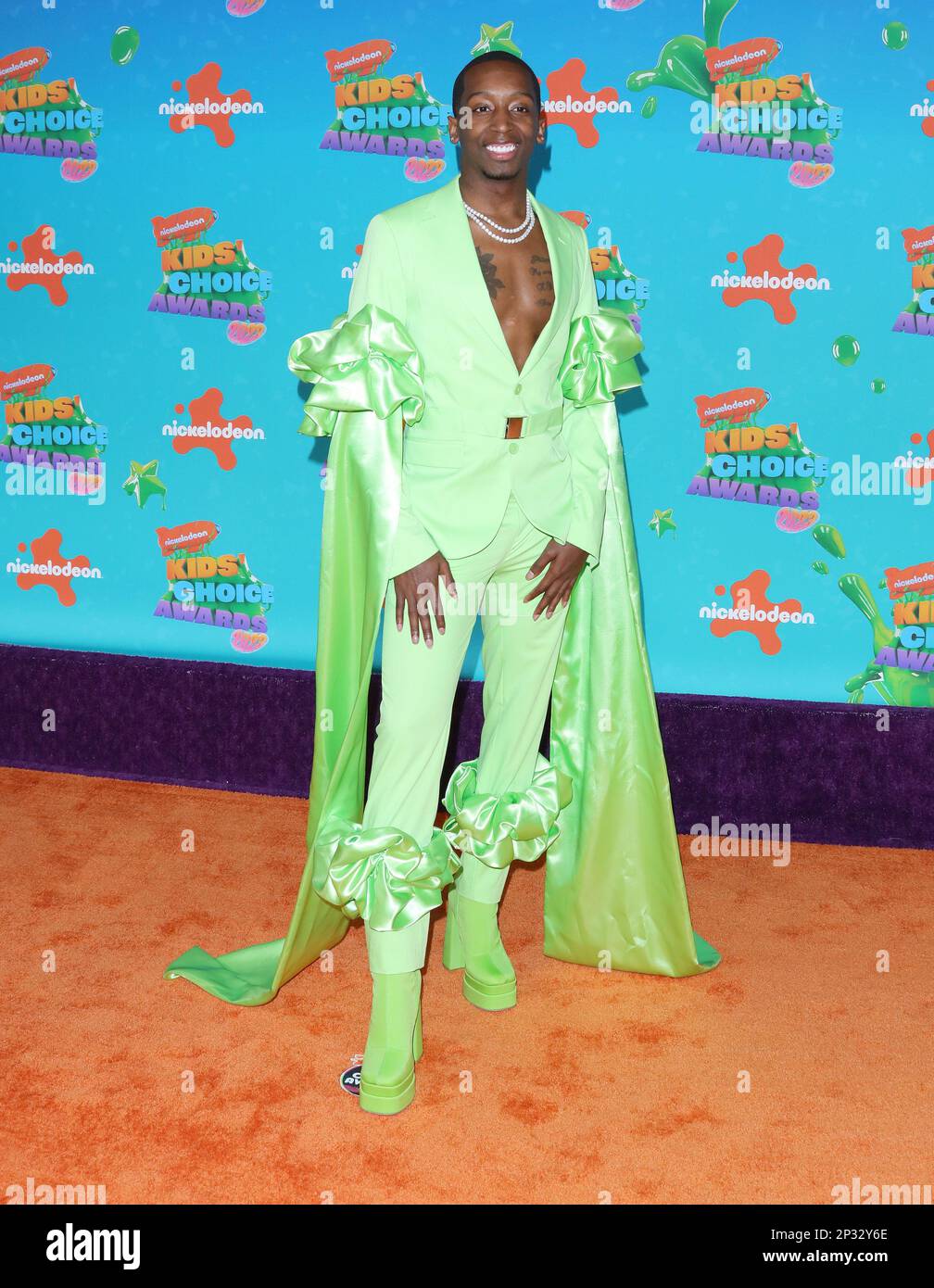 Markell Washington arrives at The 2023 Nickelodeon Kids Choice Awards