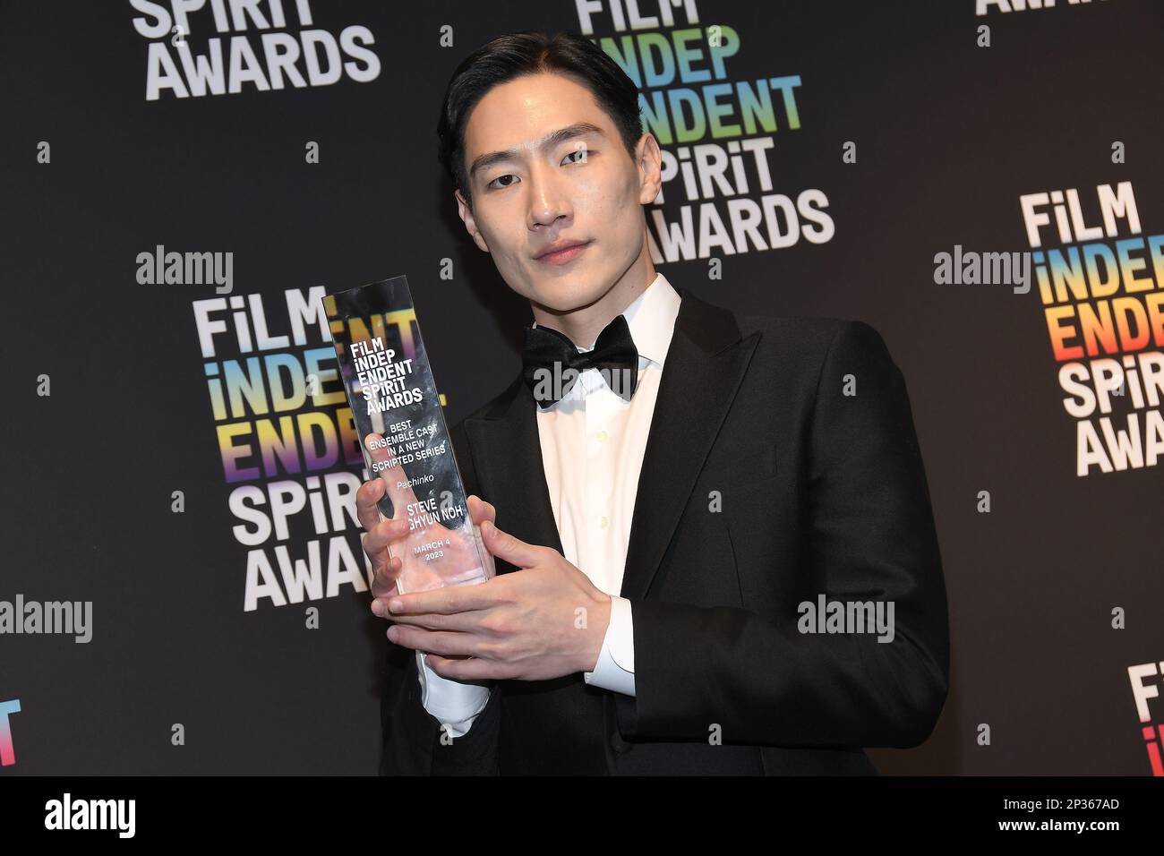 Los Angeles, USA. 04th Mar, 2023. Steve Sang-Hyun Noh, winner of the Best Ensemble Cast in a New Scripted Series award for 'Pachinko'poses in the press room during the 2023 Film Independent Spirit Awards on March 04, 2023 in Santa Monica, CA, USA (Photo by Sthanlee B. Mirador/Sipa USA) Credit: Sipa USA/Alamy Live News Stock Photo