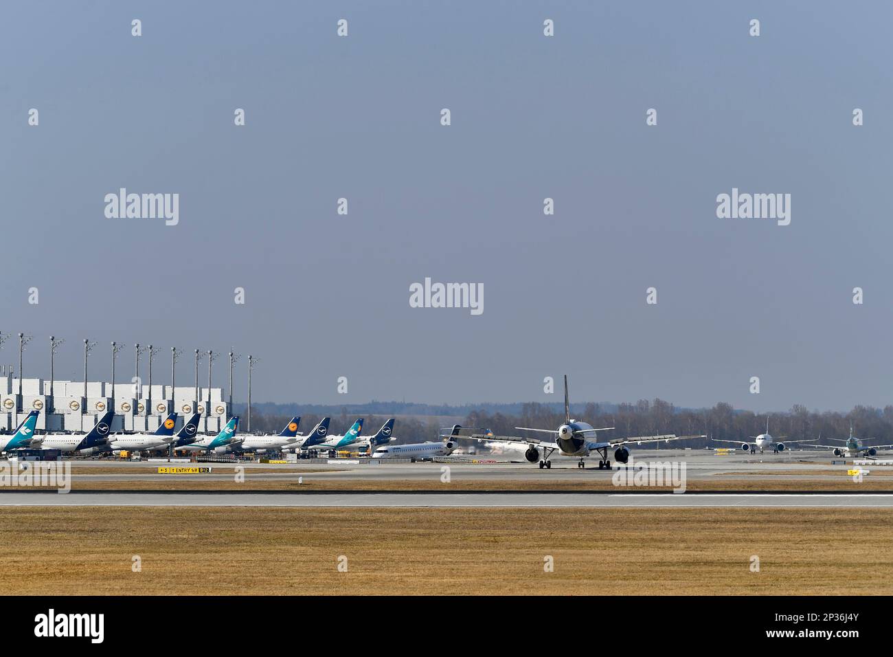 Overview Apron East with Lufthansa and Air Dolomiti aircraft at the ...