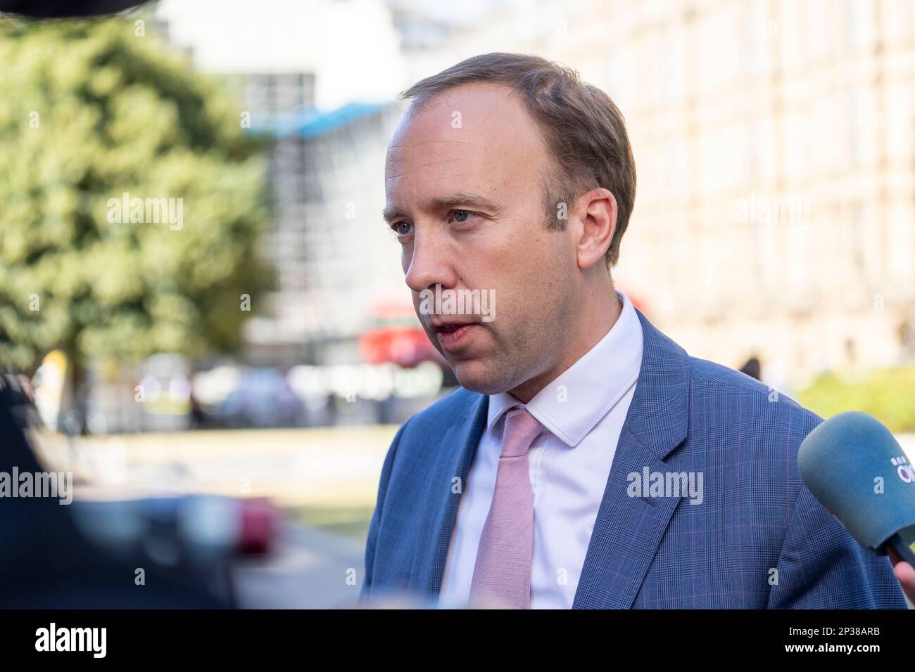 pic shows: Matt Hancock giving interviews on College Green on the day  Boris Johnson finally resigns 7.7.22            Picture by Gavin Rodgers/ Pixel Stock Photo