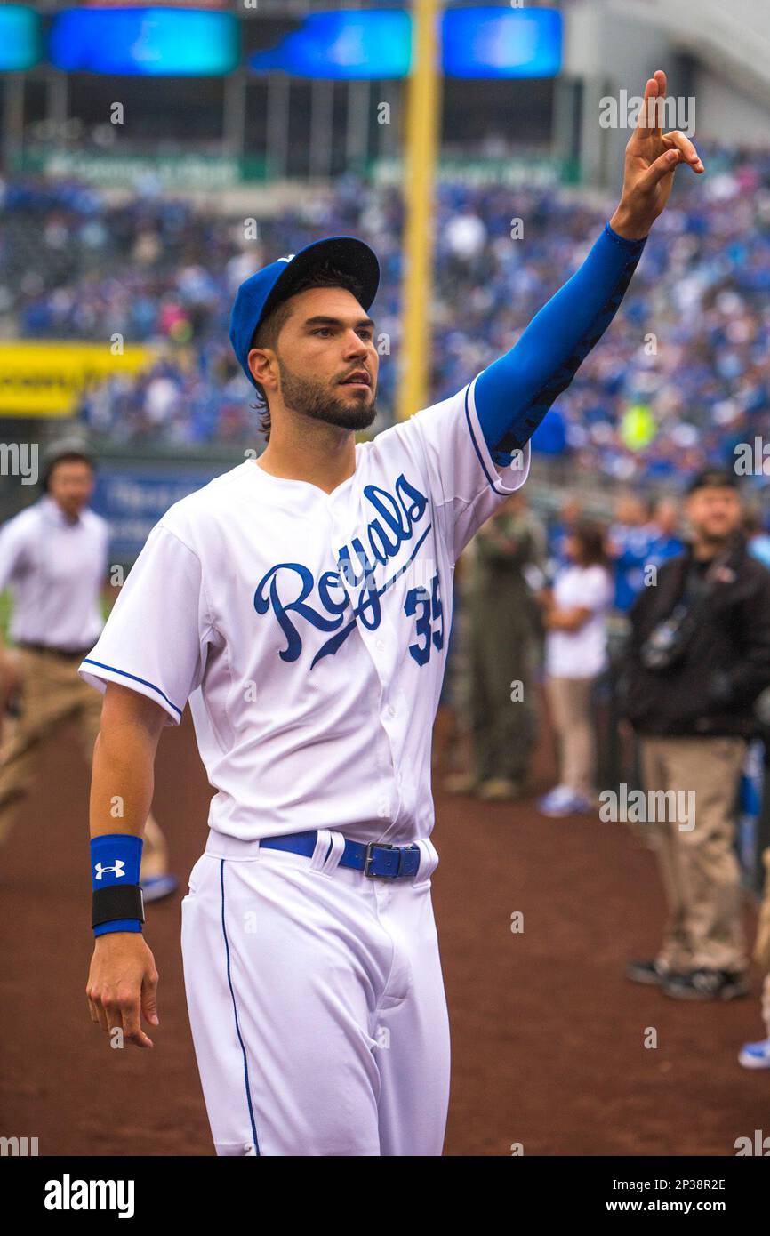 April 06, 2015: Eric Hosmer #35 of the Kansas City Royals waves to