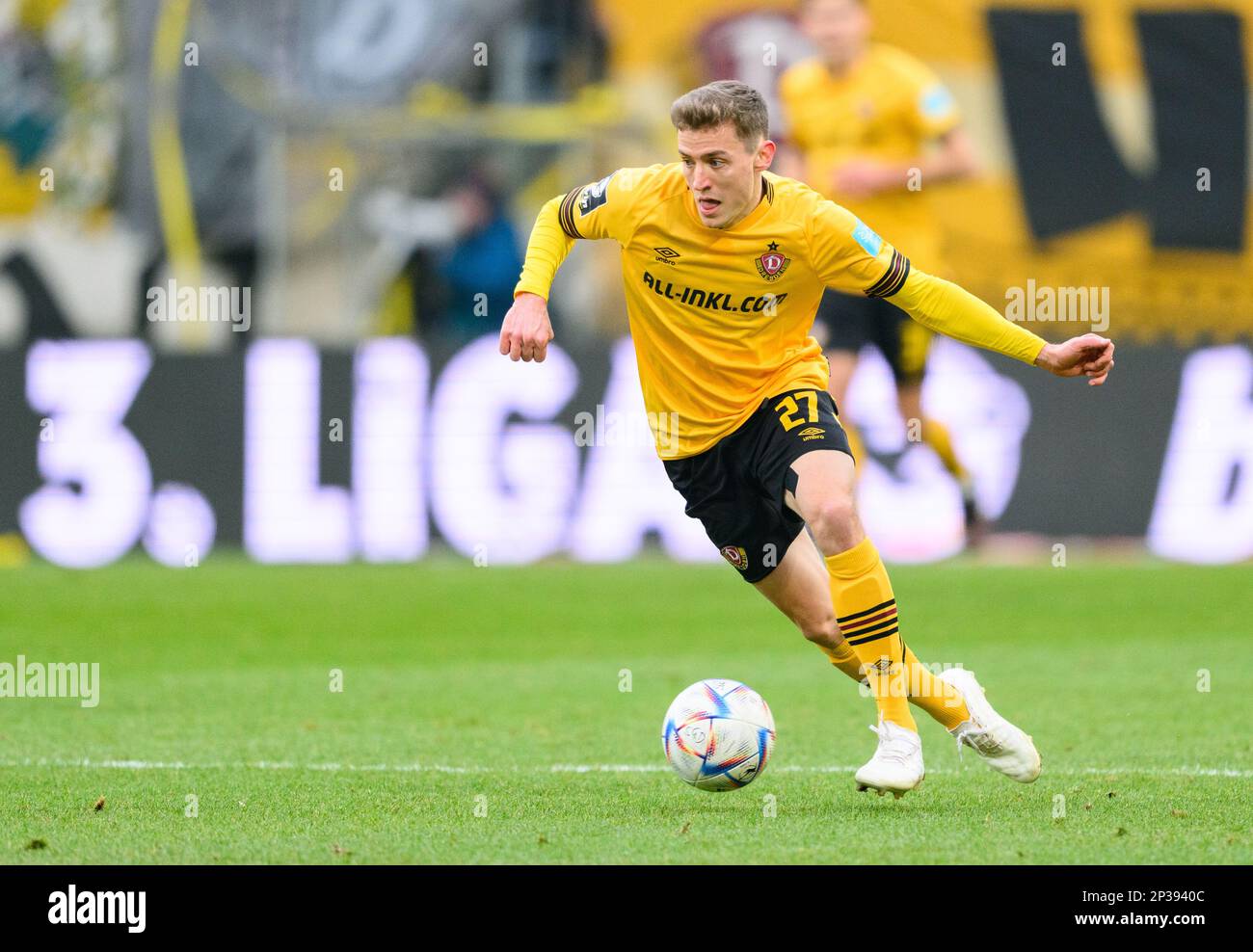 Munich, Germany. 30th Jan, 2023. Soccer: 3rd league, TSV 1860 Munich - Dynamo  Dresden, Matchday 20, Stadion an der Grünwalder Straße. The players of  Munich cheer about the goal for 1:0. Credit