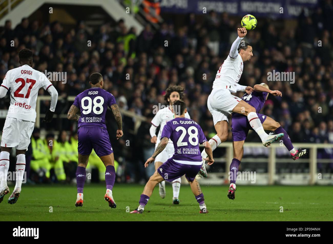 Florence, Italy. January 4, 2023 Lucas Martinez Quarta (Fiorentina) during  the Italian Serie A match between Fiorentina 1-1 Monza at Artemio Franchi  Stadium on January 4, 2023 in Florence, Italy. Credit: Maurizio