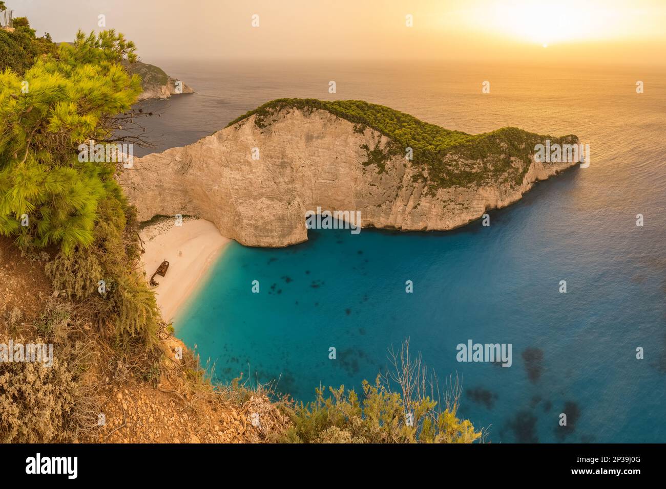 Navagio beach in zakynthos greece hi-res stock photography and images ...