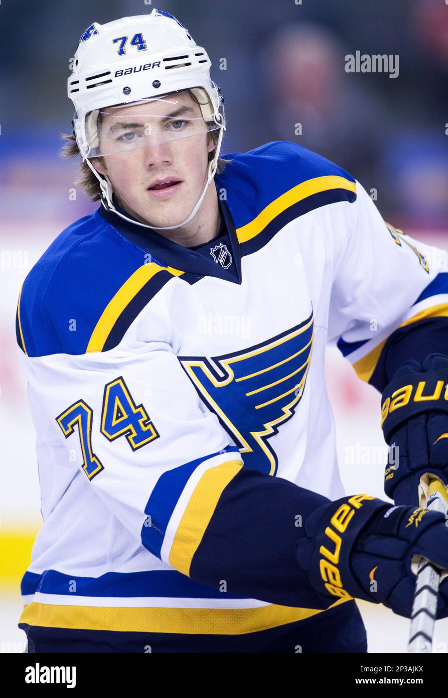 NHL player profile photo on St. Louis Blues' Paul Kariya during a recent  game in Calgary, Alberta. The Canadian Press Images/Larry MacDougal  (Canadian Press via AP Images Stock Photo - Alamy