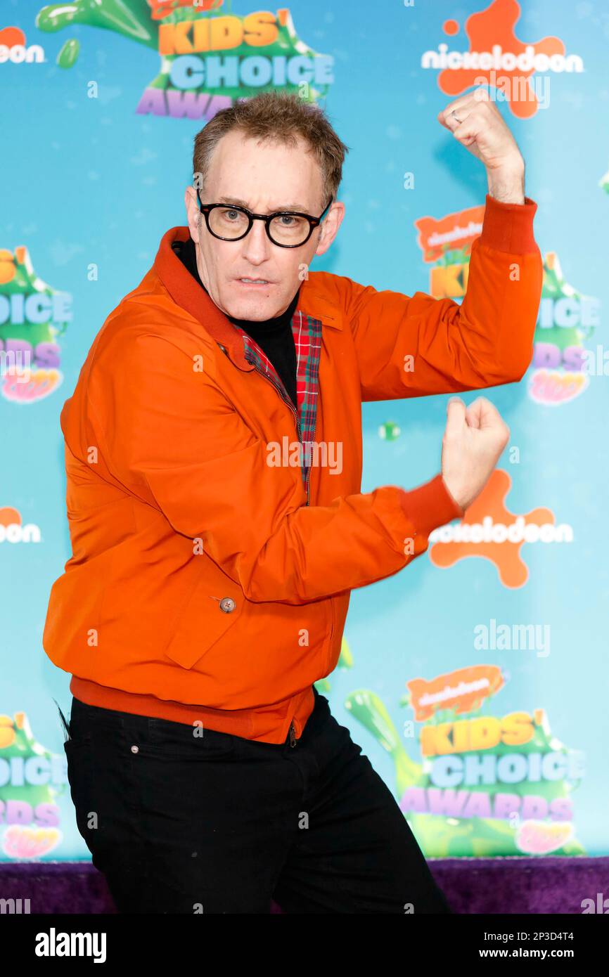 Tom Kenny arrives at Nickeodeon's Kids' Choice Awards 2023 at Microsoft