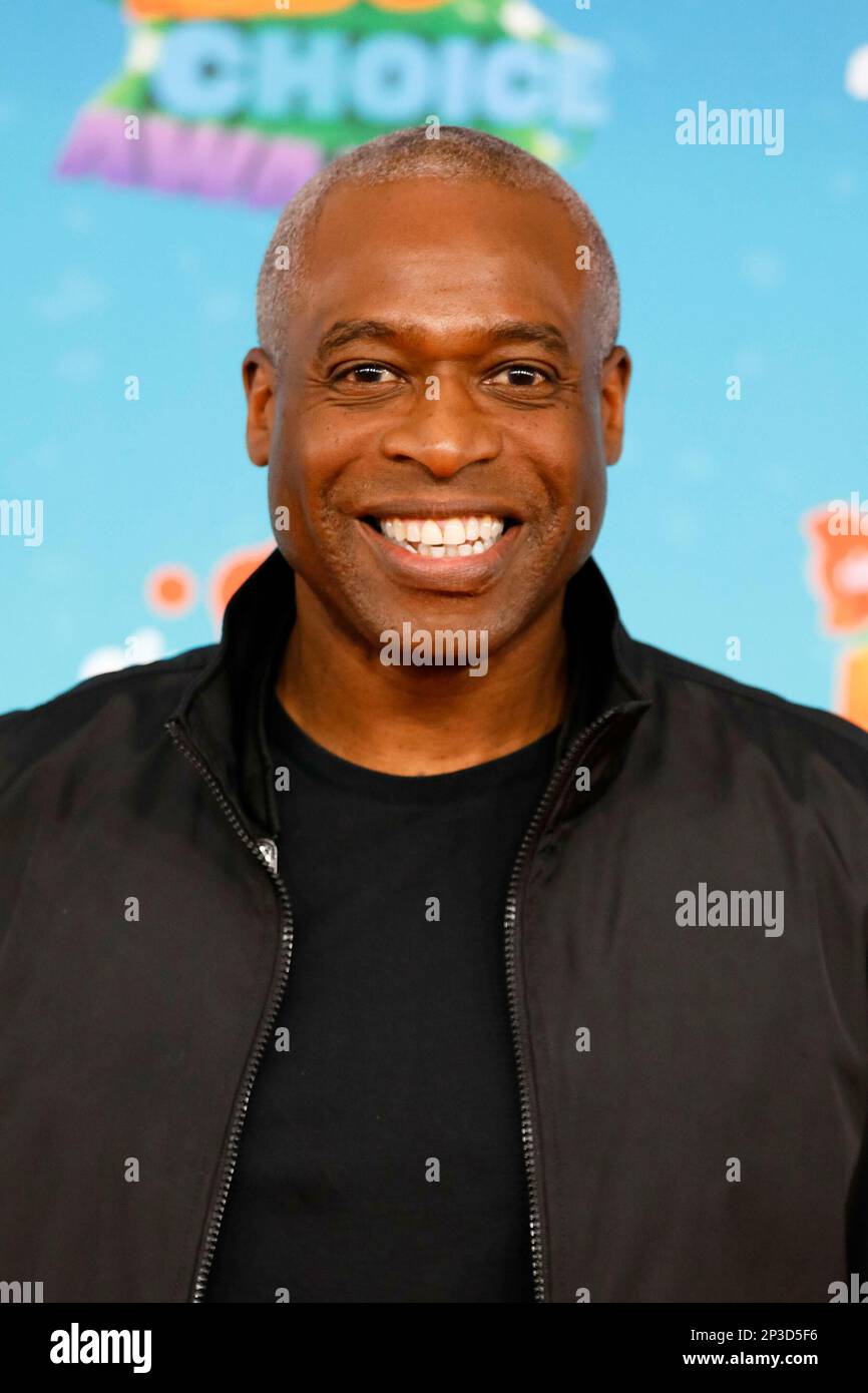 Phil Lewis arrives at Nickeodeon's Kids' Choice Awards 2023 at