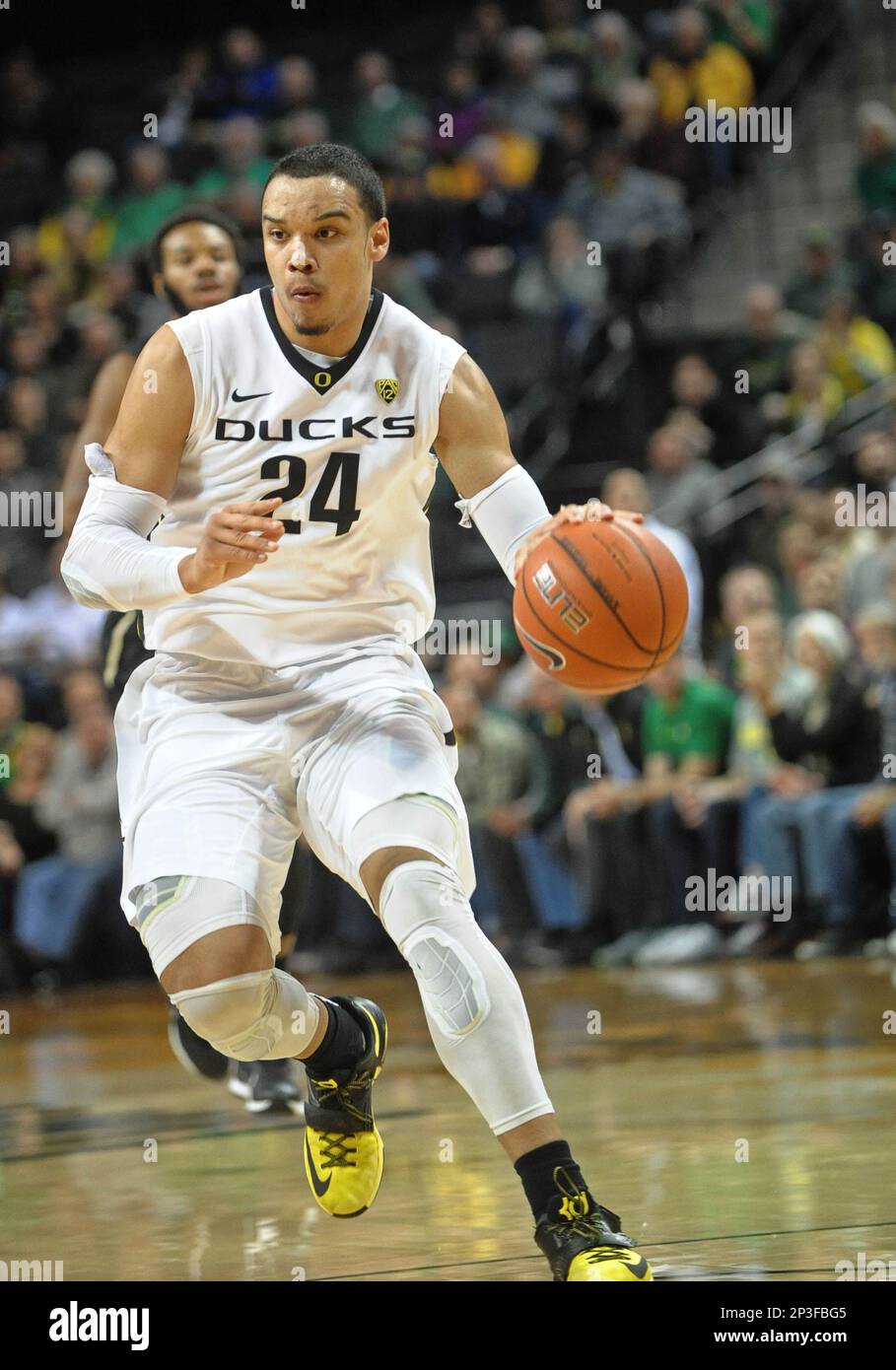 February,18,2015 Oregon forward Dillon Brooks dribbles during the