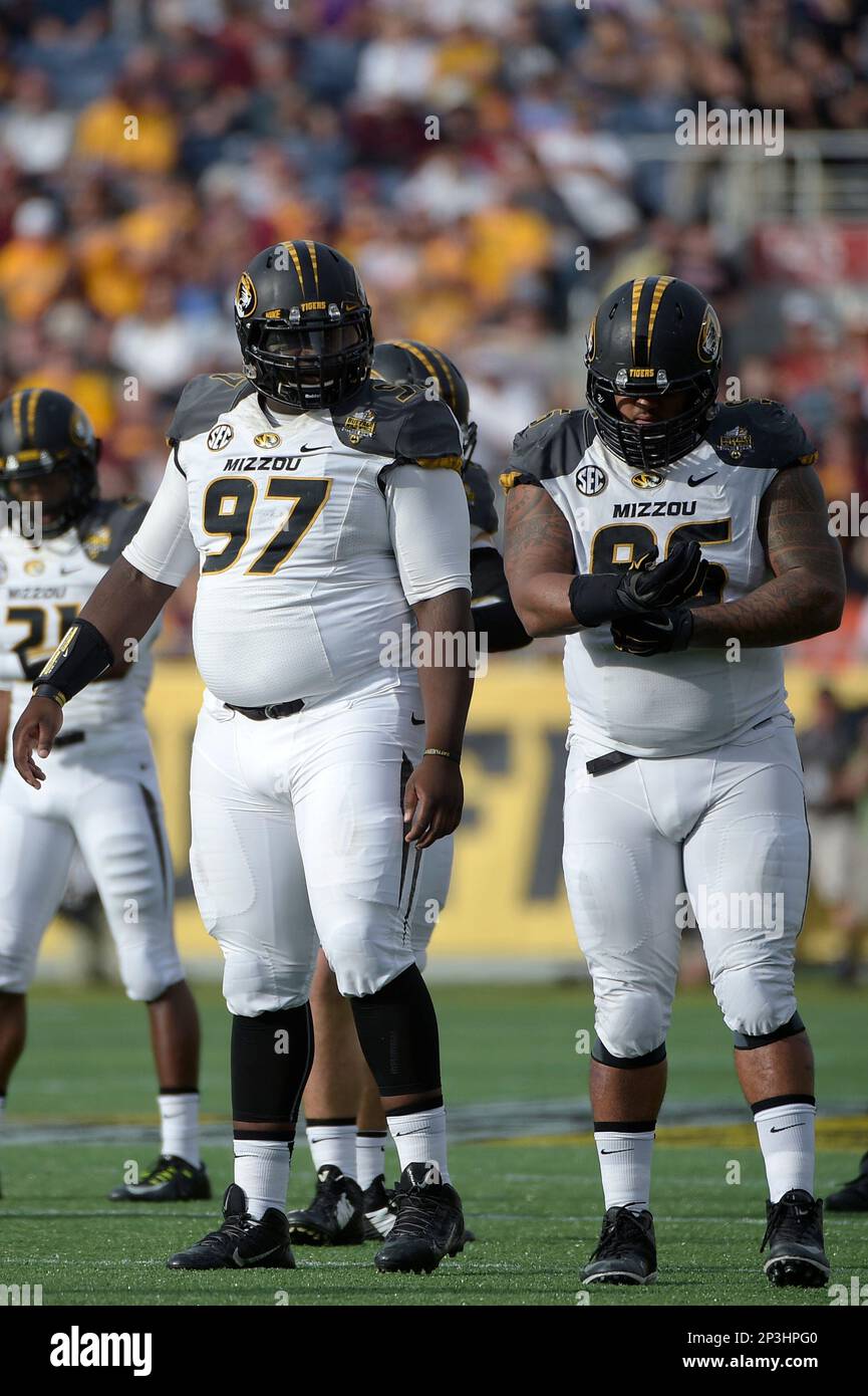 Living high on the hog, image size:865x1390