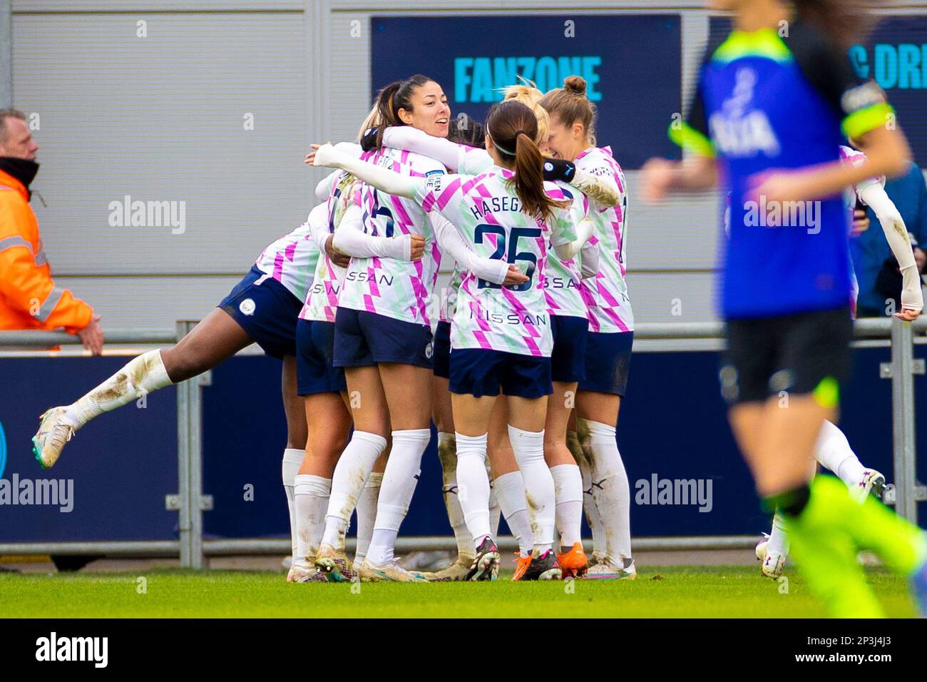 Manchester on Sunday 5th March 2023. Goal 2-1 Khadija Shaw #21 of Manchester City celebrates her goal with team-mates during the Barclays FA Women's Super League match between Manchester City and Tottenham Hotspur at the Academy Stadium, Manchester on Sunday 5th March 2023. (Photo: Mike Morese | MI News) Credit: MI News & Sport /Alamy Live News Stock Photo