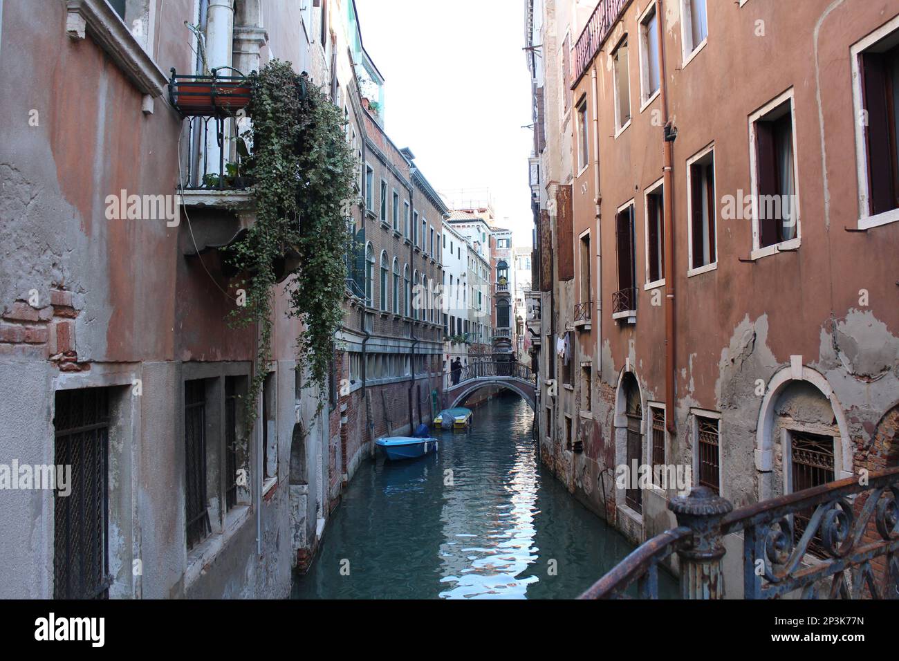 Water canal venice hi-res stock photography and images - Alamy