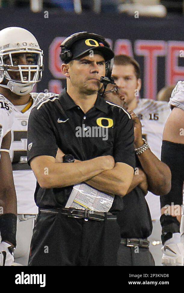 Jan 12, 2015 Arlington, TX Oregon Head Coach Mark Helfrich during