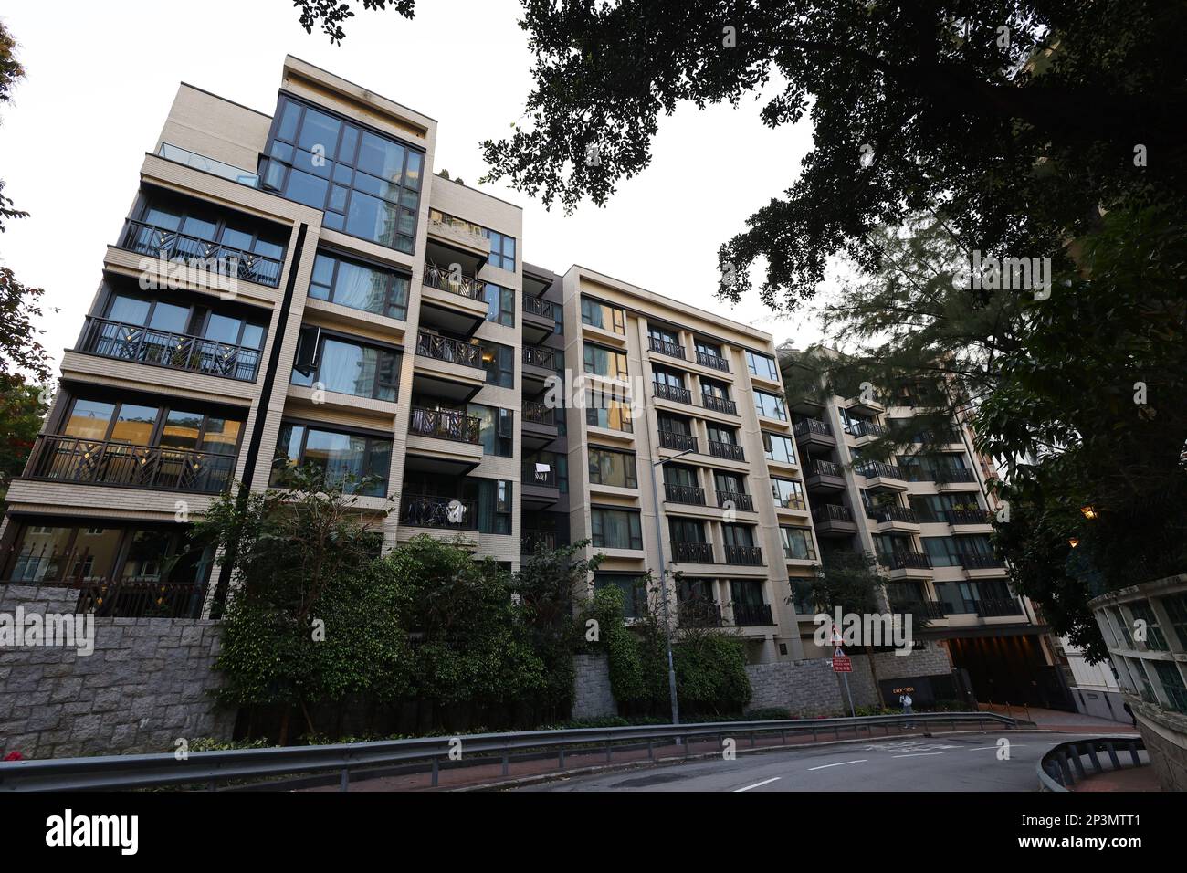 General view of KADOORIA, on Kadoorie Avenue, Kadooria Hill, Ho Man Tun, a disputed property in connection to the murder case of HK model Abby Choi Tin-fung in Lung Mei Village. 27FEB23 SCMP/ Dickson Lee Stock Photo