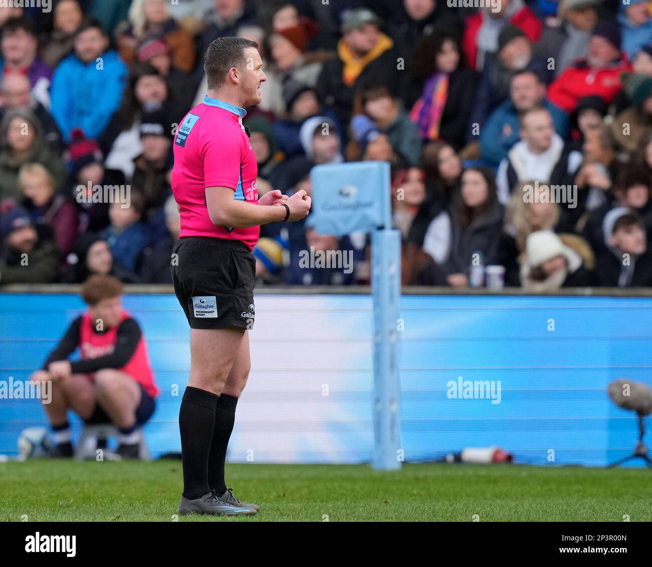 Eccles, UK. 05th Mar, 2023. Referee Tom Foley watches the TMO screen before sending off Robin Hislop #17 of Saracens during the Gallagher Premiership match Sale Sharks vs Saracens at AJ Bell Stadium, Eccles, United Kingdom, 5th March 2023 (Photo by Steve Flynn/News Images) in Eccles, United Kingdom on 3/5/2023. (Photo by Steve Flynn/News Images/Sipa USA) Credit: Sipa USA/Alamy Live News Stock Photo