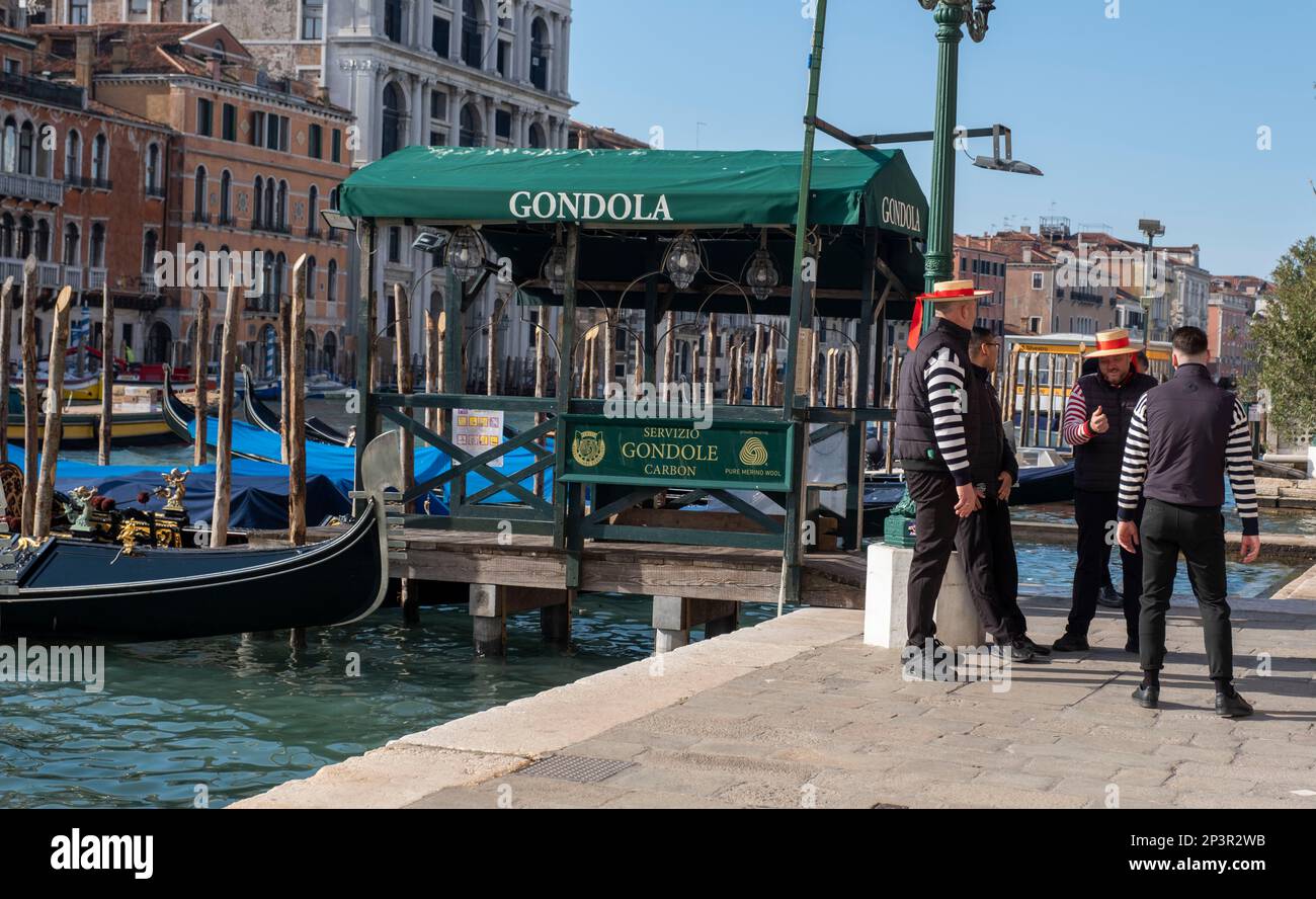 Gondolier station hi-res stock photography and images - Alamy
