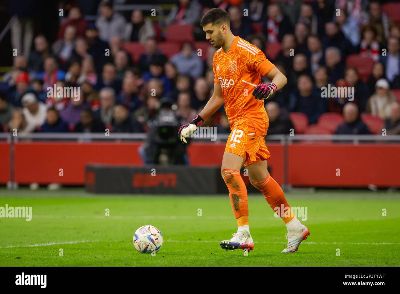 AMSTERDAM, NETHERLANDS - MARCH 5: goalkeeper Geronimo Rulli of Ajax ...