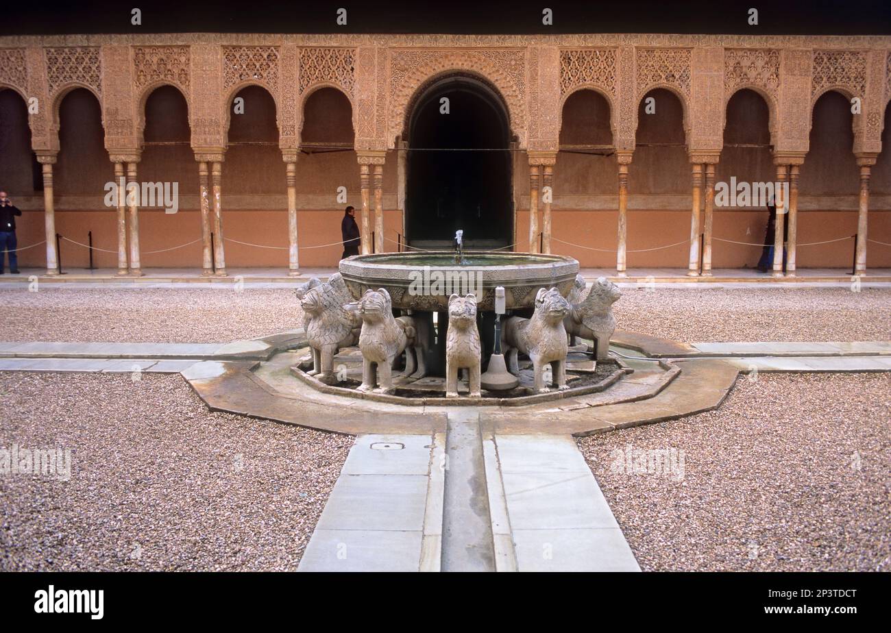 Lions Fountain.Courtyard Of The Lions. Palace Of The Lions. Nazaries ...