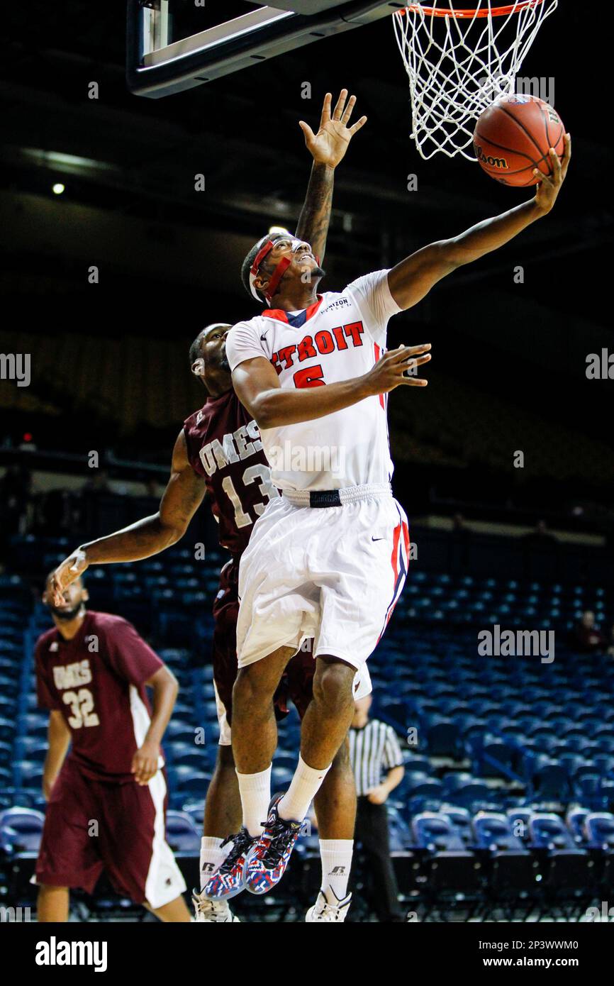 November 24, 2014 Detroit Titans guard Matthew Grant (5) goes in for a