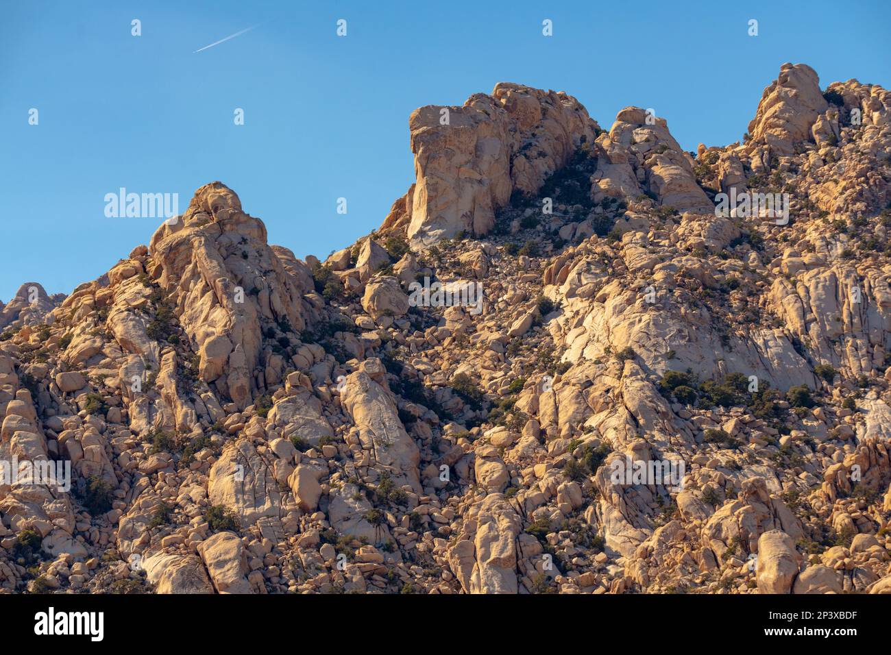 Mountain views in the Mojave Desert of California Stock Photo Alamy