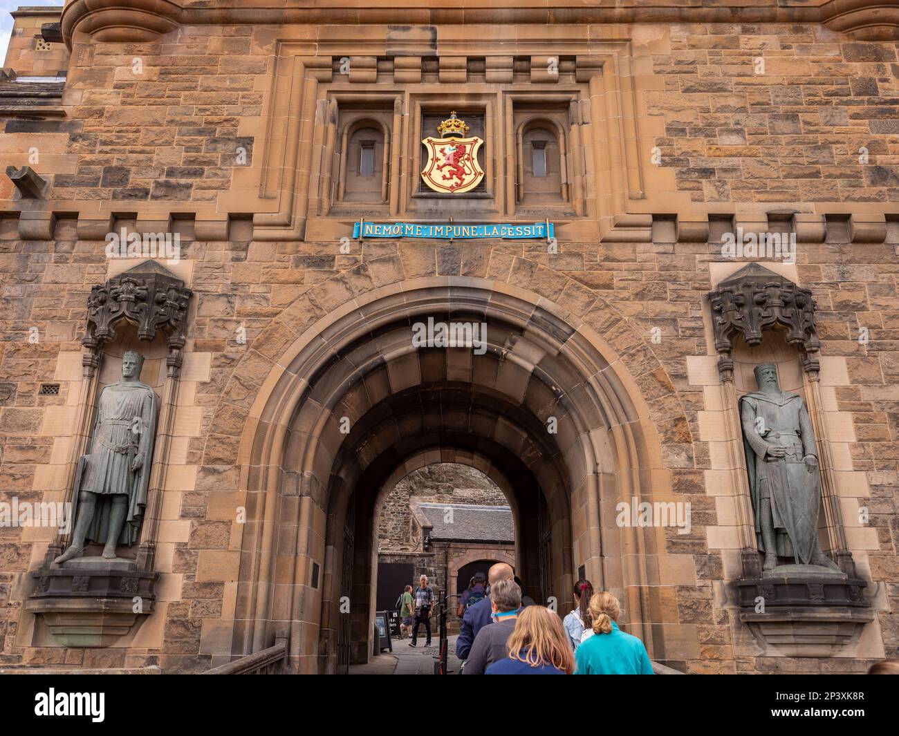 EDINBURGH, SCOTLAND, EUROPE Entrance to Edinburgh Castle. Statues of