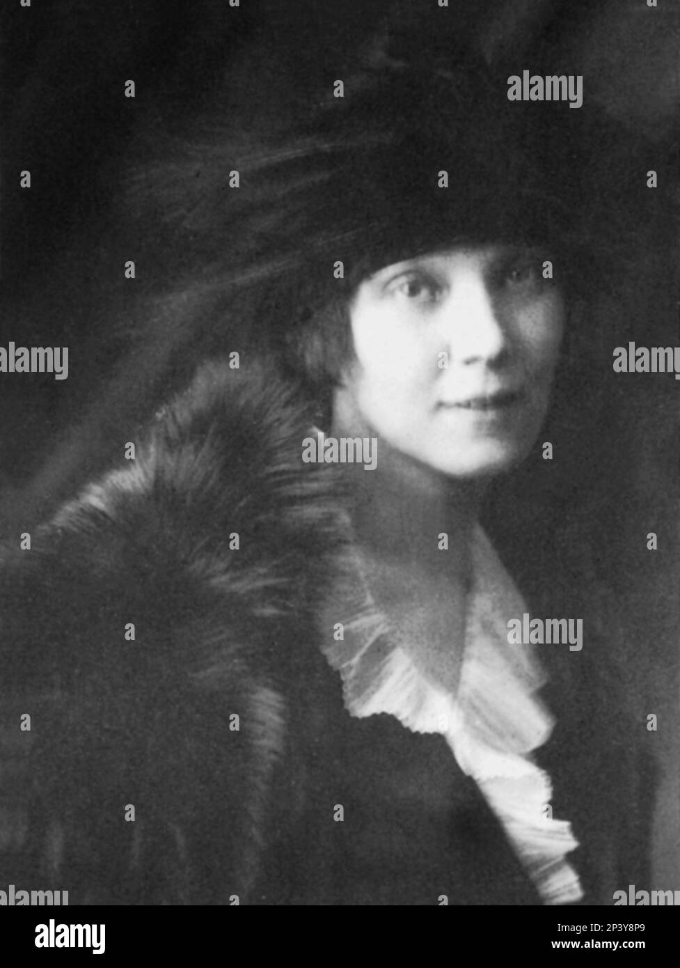 Ela Rees 1920's , Vienna , Austria : The woman writer JEAN RHYS ( born Ella ...