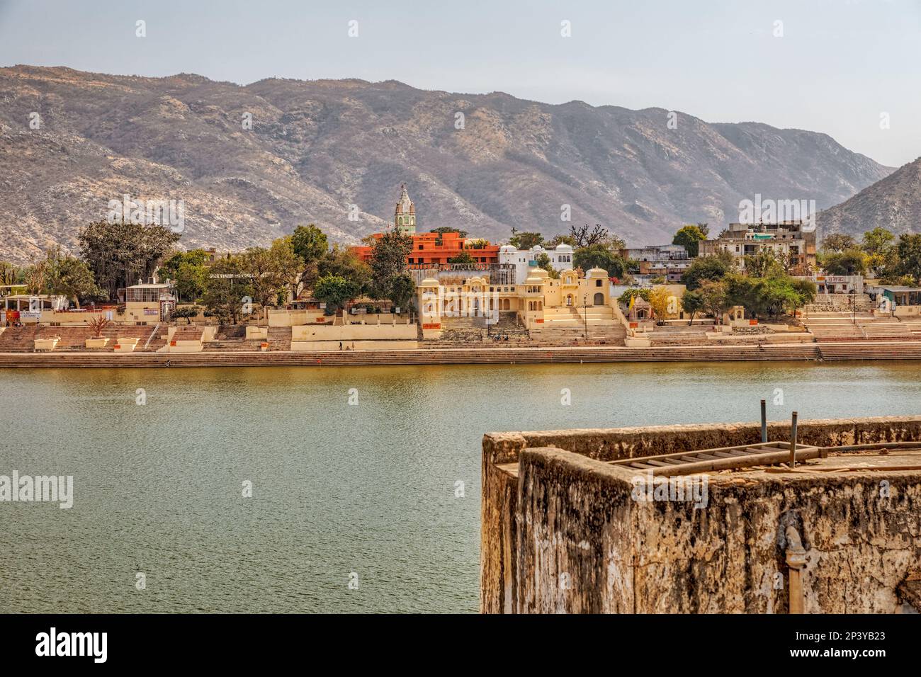 Holy Pushkar Lake and Bathing Ghats, Rajasthan India Stock Photo - Alamy