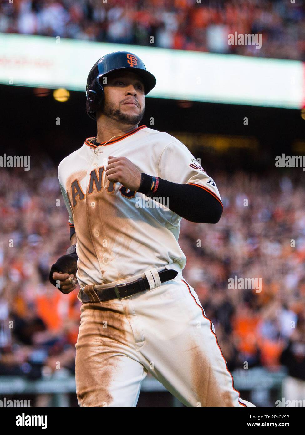 October 25, 2014: San Francisco Giants center fielder Gregor Blanco (7)  scores off a ground out to fielder's choice by Pence, in the first inning  during game 4 of the World Series
