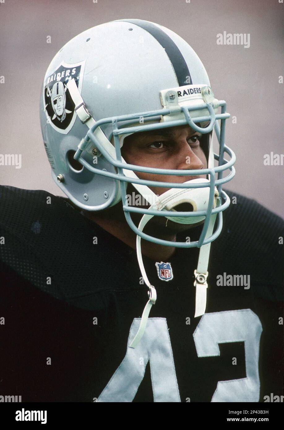 Ronnie Lott  Oakland raiders football, Raiders football, Raiders