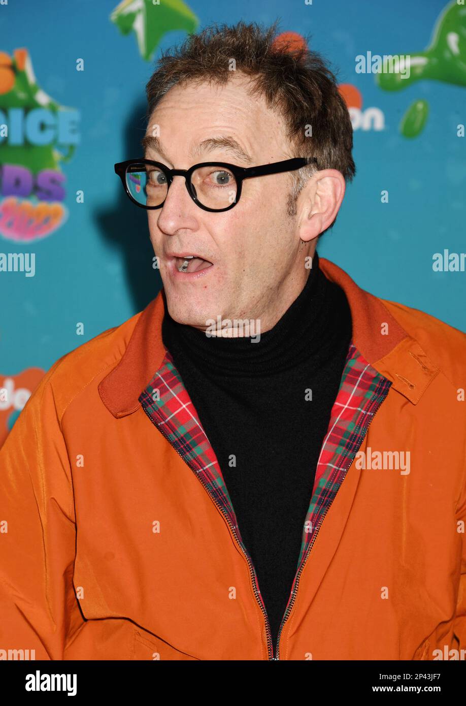 LOS ANGELES, CALIFORNIA MARCH 04 Tom Kenny attends Nickelodeon's