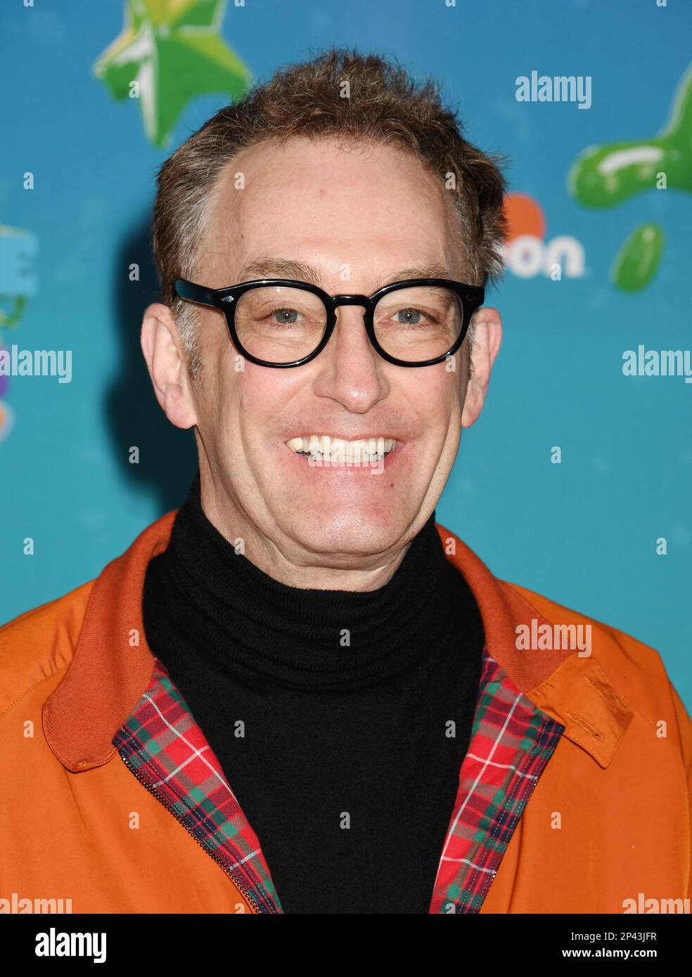 LOS ANGELES, CALIFORNIA MARCH 04 Tom Kenny attends Nickelodeon's