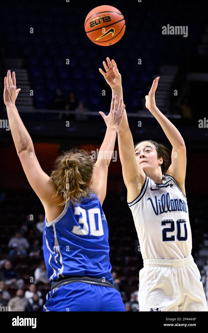 Villanova's Maddy Siegrist (20) shoots over Creighton's Maly (30